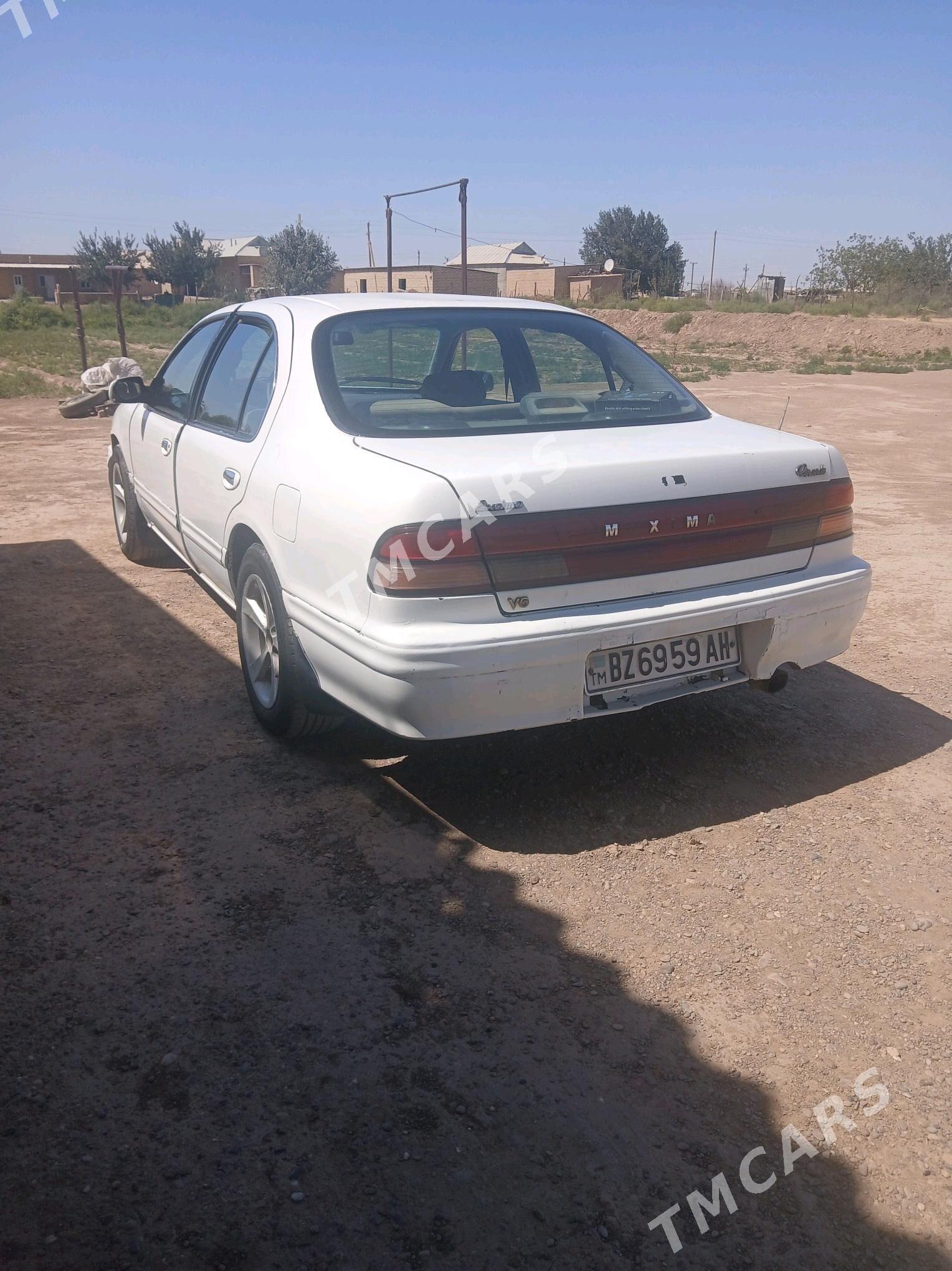 Nissan Cefiro 1995 - 20 000 TMT - Серахс - img 3