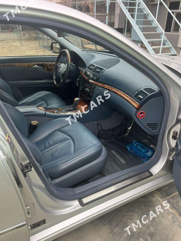 Mercedes-Benz E320 2003 - 145 000 TMT - Türkmenbaşy - img 5