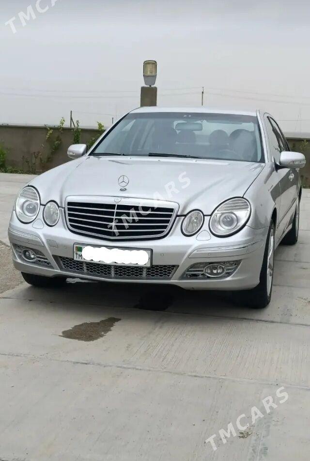Mercedes-Benz E320 2003 - 145 000 TMT - Türkmenbaşy - img 2