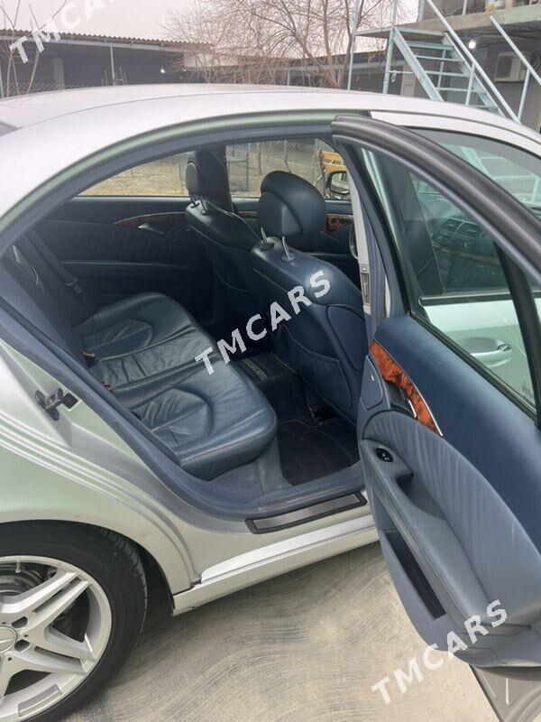 Mercedes-Benz E320 2003 - 145 000 TMT - Türkmenbaşy - img 4