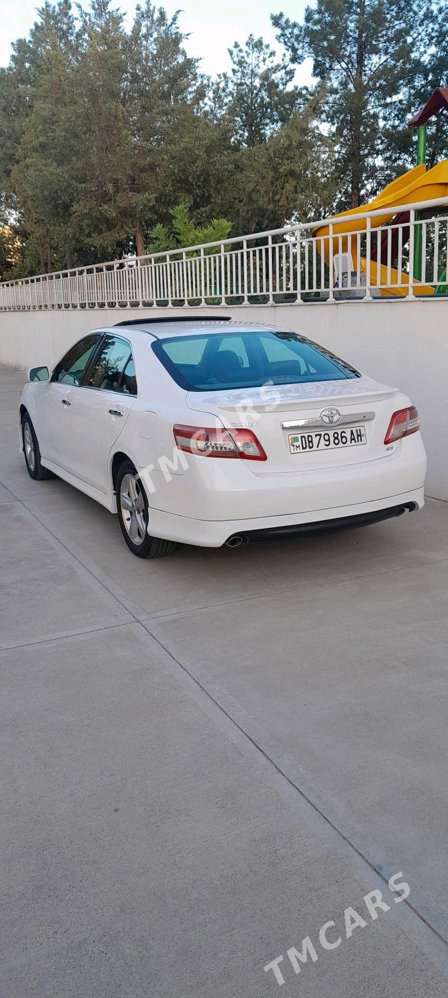 Toyota Camry 2010 - 172 000 TMT - Gökdepe - img 2