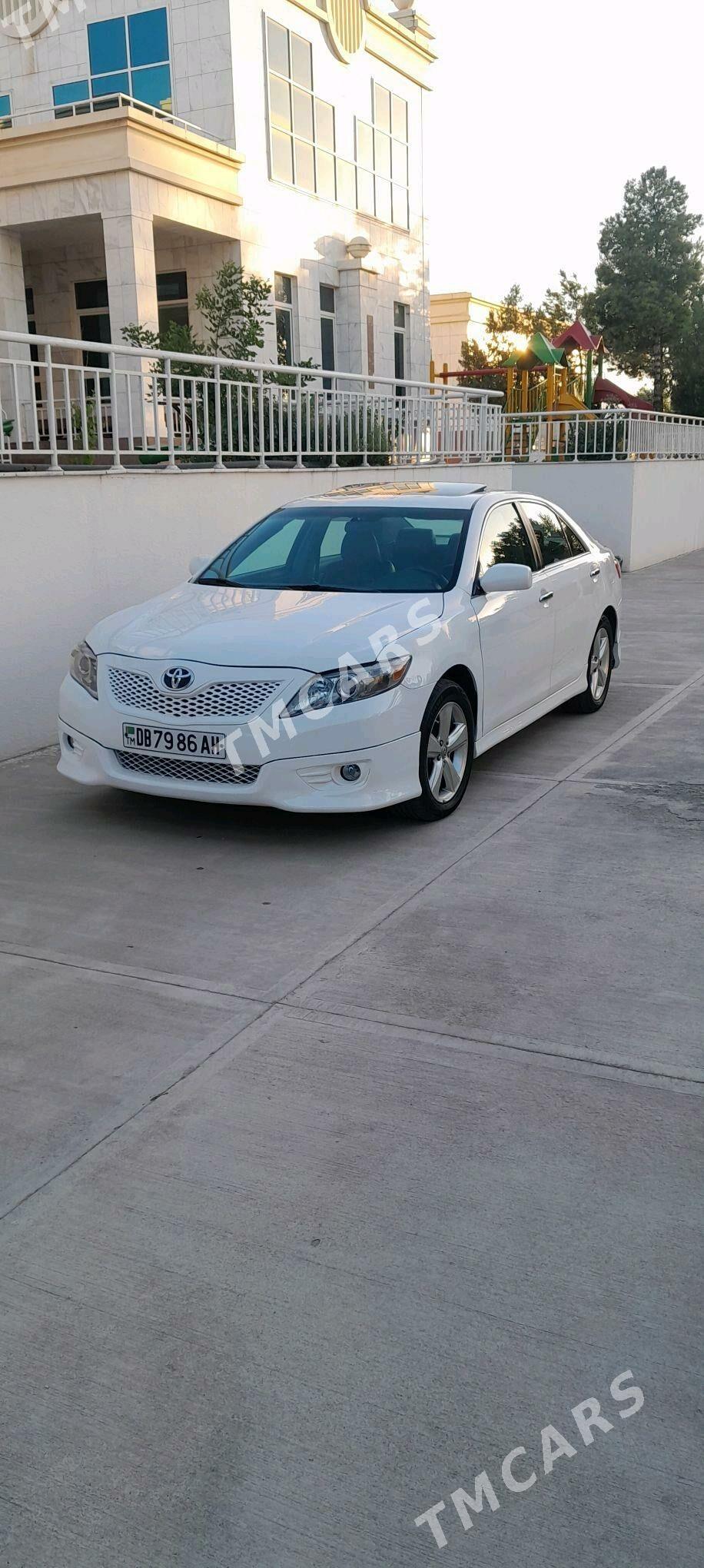 Toyota Camry 2010 - 172 000 TMT - Gökdepe - img 4