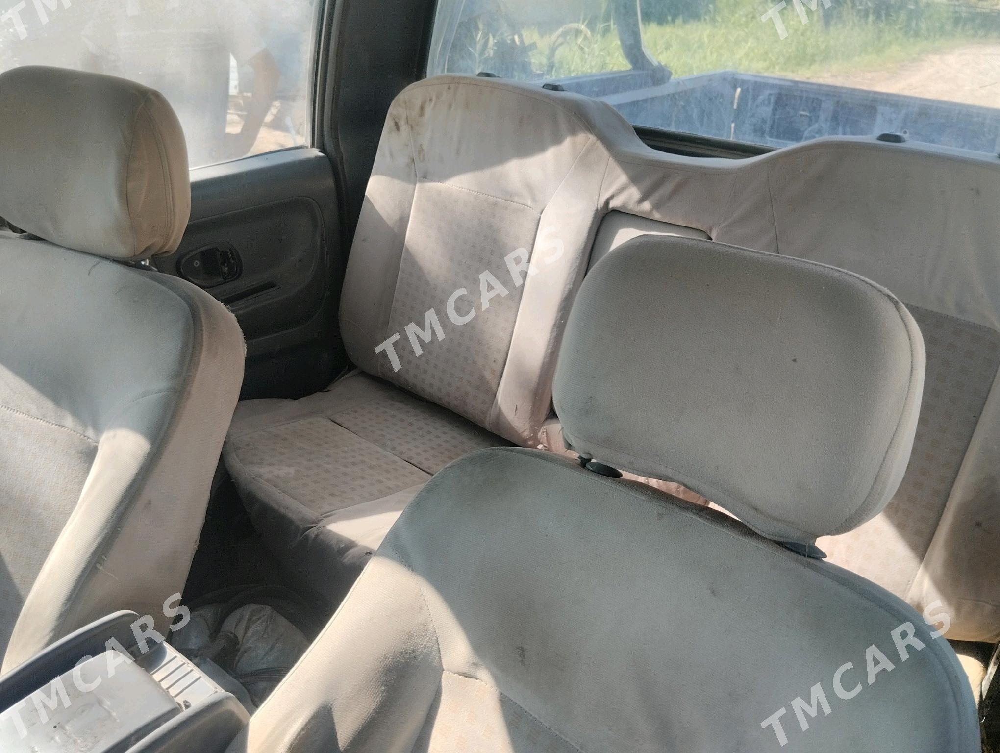 Toyota Hilux 2007 - 40 000 TMT - Türkmenbaşy etr. - img 3