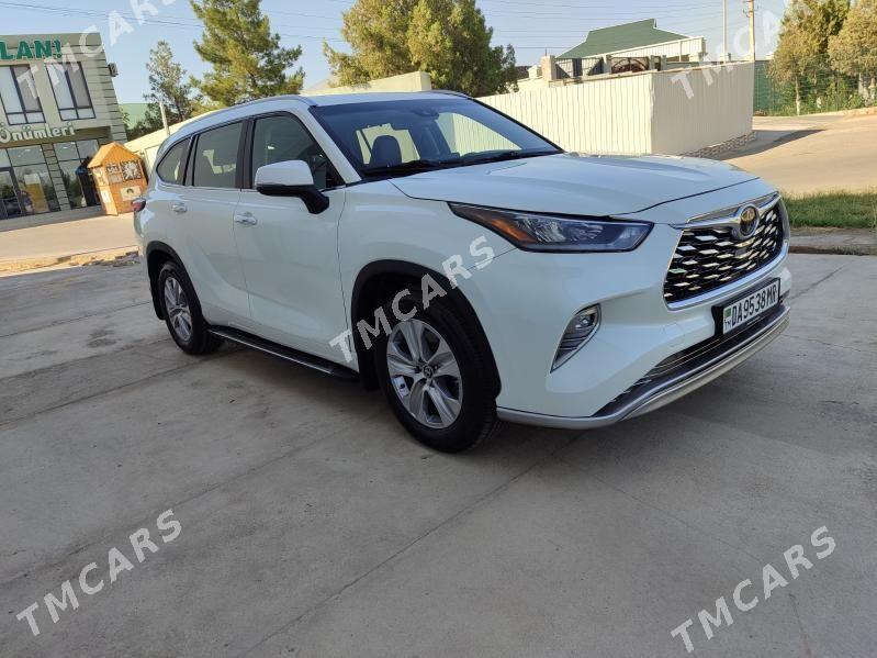 Toyota Highlander 2021 - 520 000 TMT - Мары - img 9