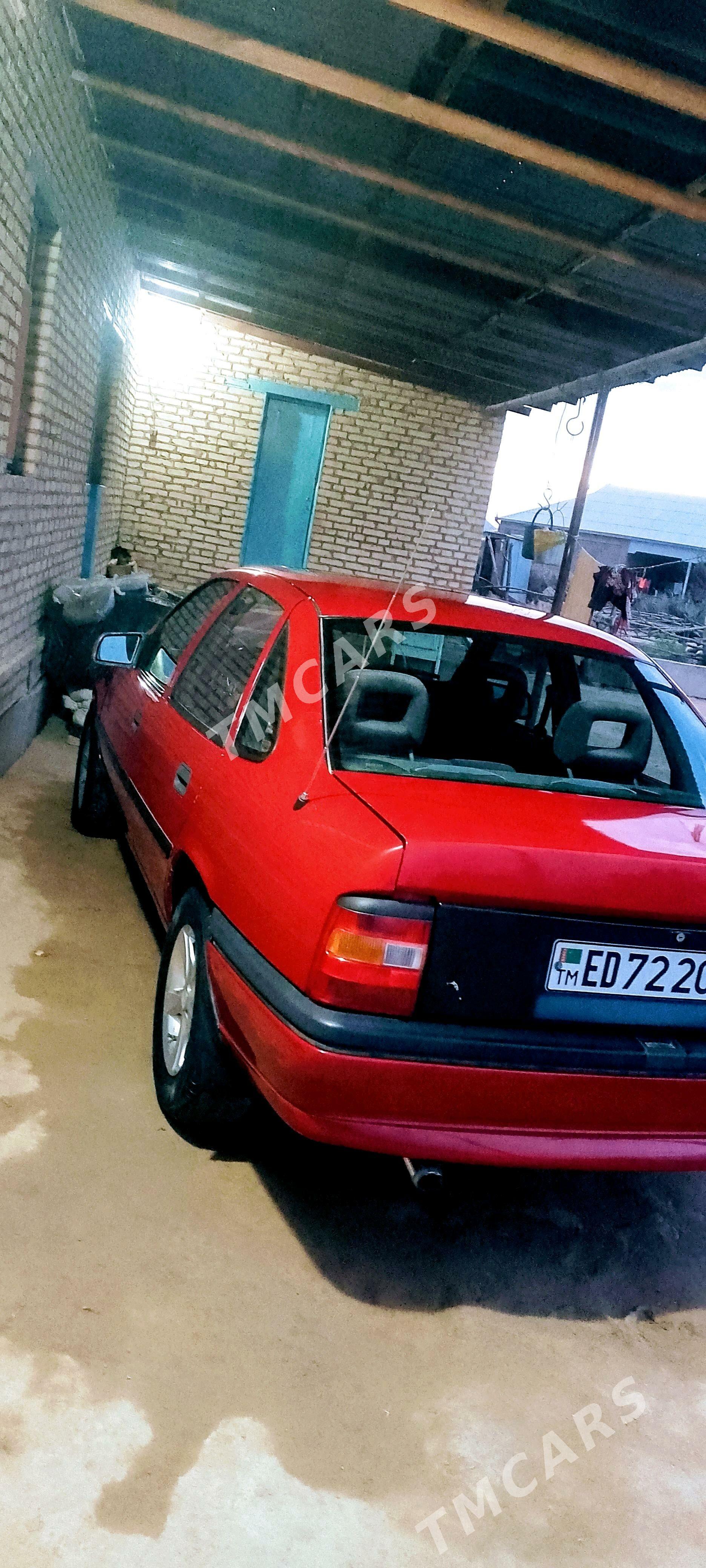 Opel Vectra 1992 - 50 000 TMT - Байрамали - img 8