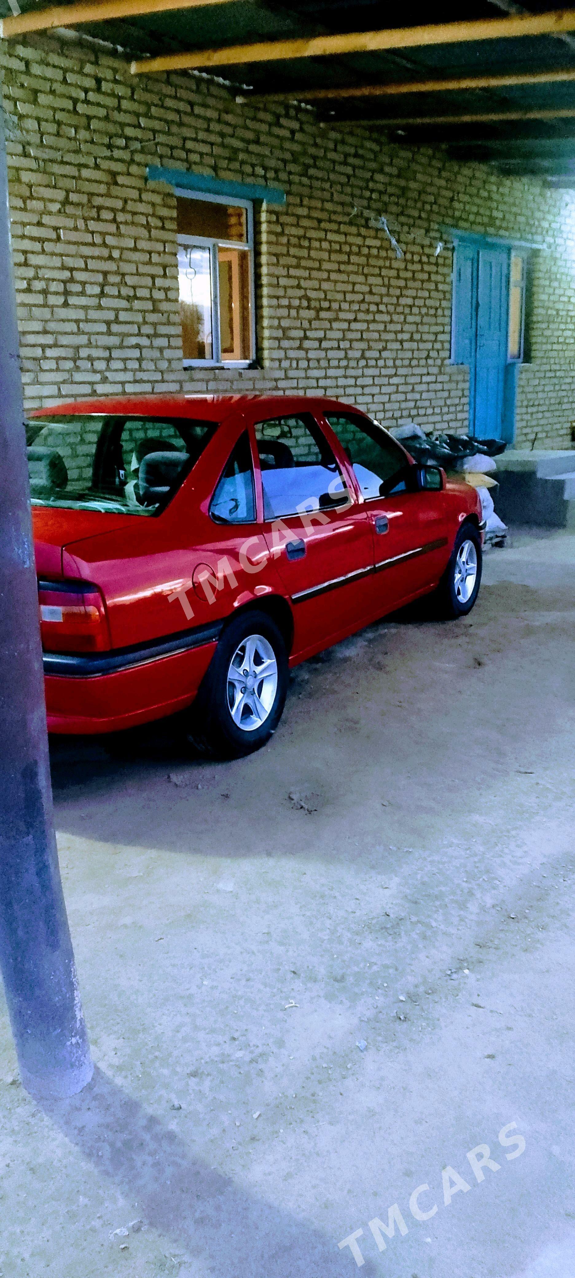 Opel Vectra 1992 - 50 000 TMT - Байрамали - img 4