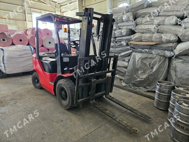LiuGong Forklift 2012 - 120 000 TMT - Aşgabat - img 2