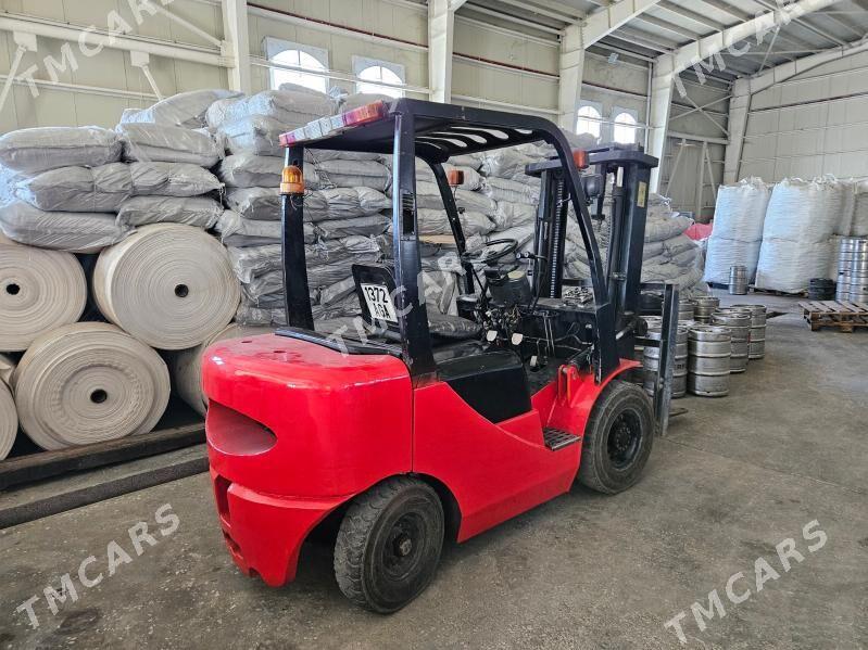LiuGong Forklift 2012 - 120 000 TMT - Aşgabat - img 3
