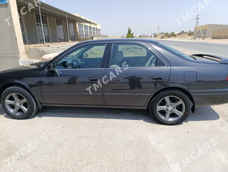 Toyota Camry 1998 - 125 000 TMT - Kerki - img 5