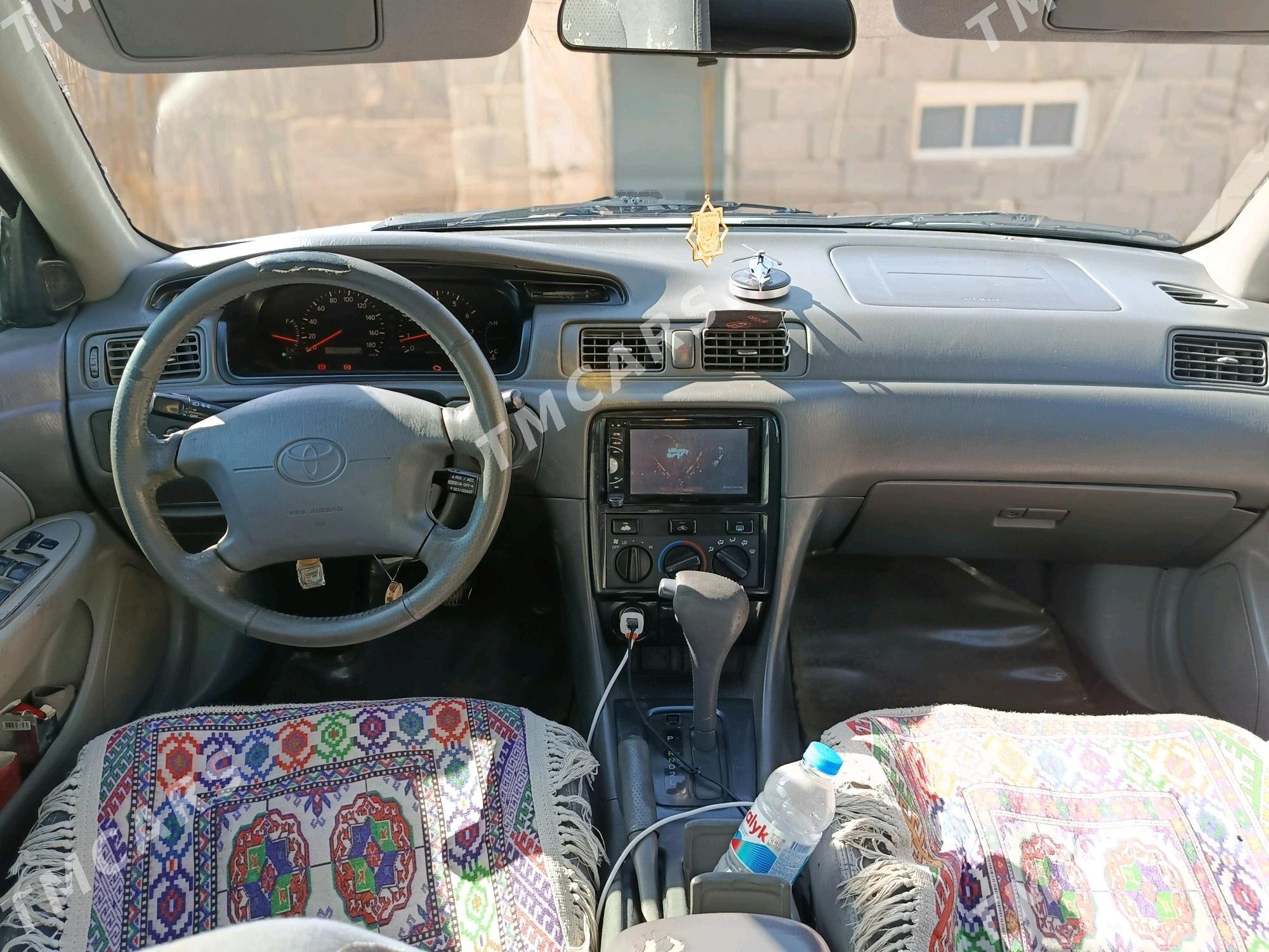 Toyota Camry 2001 - 145 000 TMT - Теджен - img 3