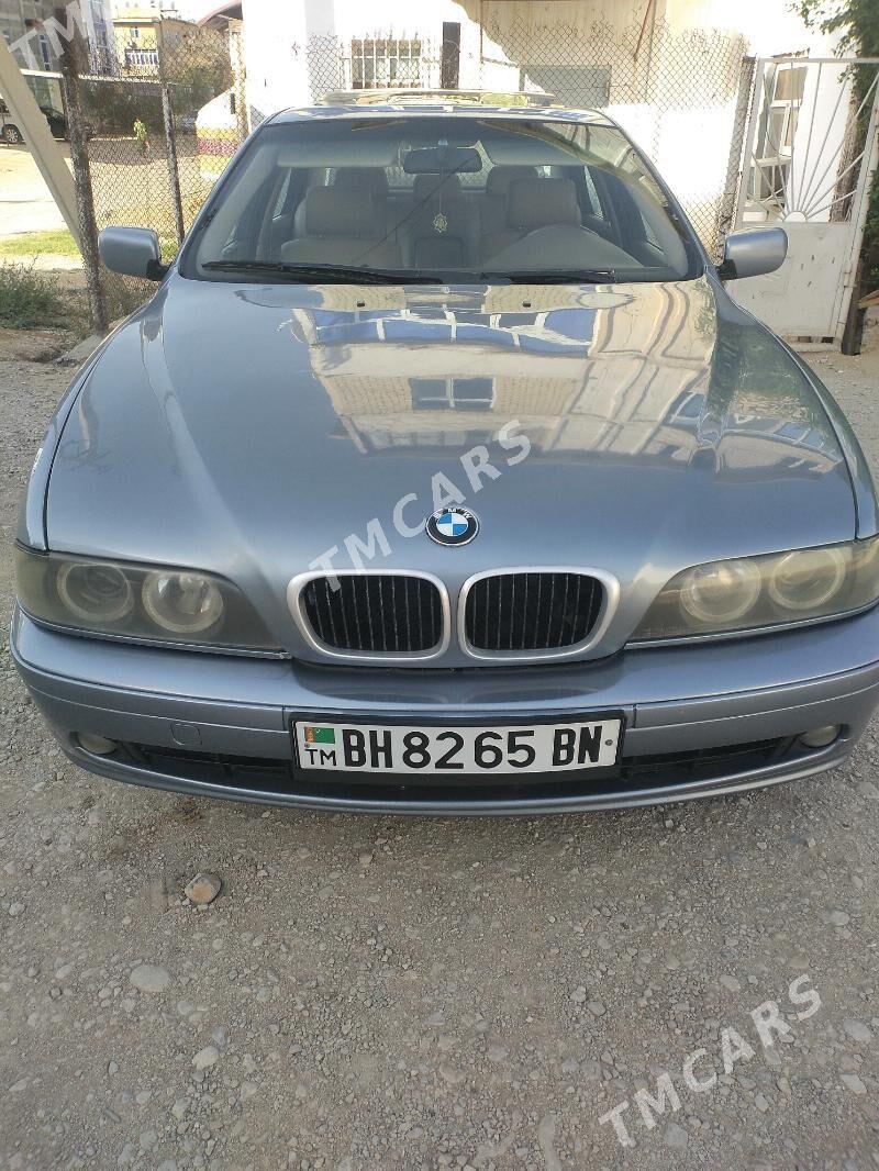 BMW E39 2003 - 115 000 TMT - Балканабат - img 3