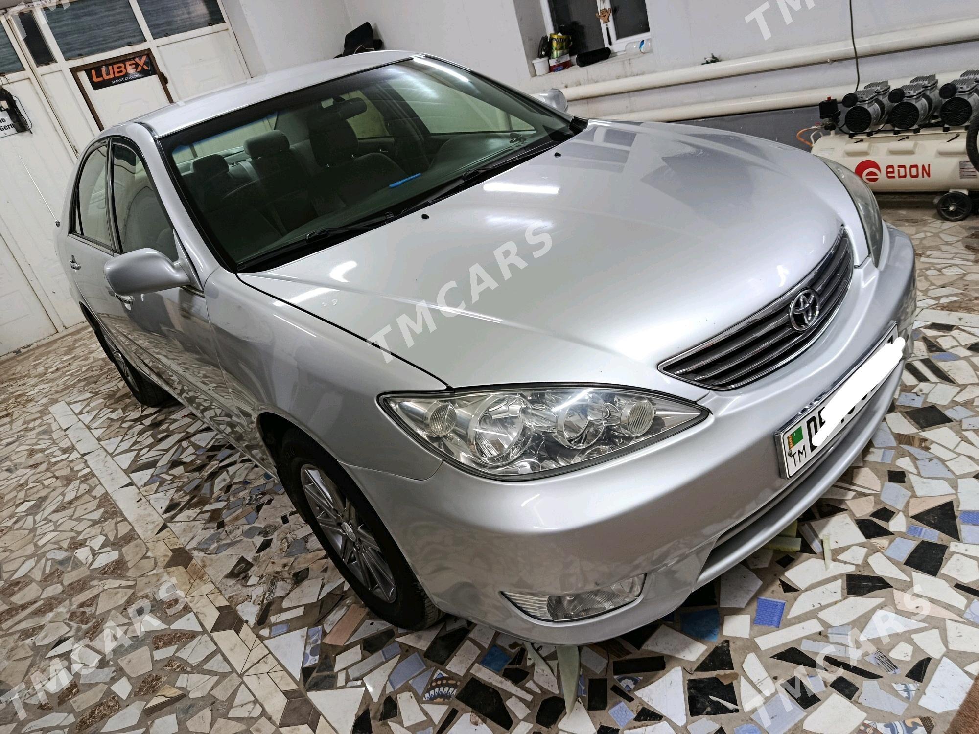 Toyota Camry 2005 - 180 000 TMT - Köneürgenç - img 4