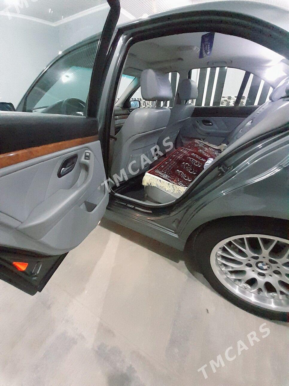 BMW 530 2003 - 130 000 TMT - Дянев - img 7