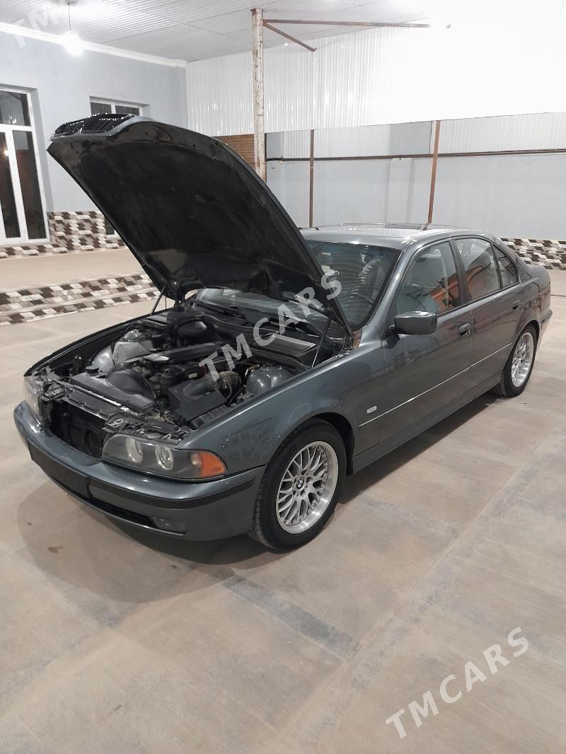 BMW 530 2003 - 130 000 TMT - Дянев - img 10