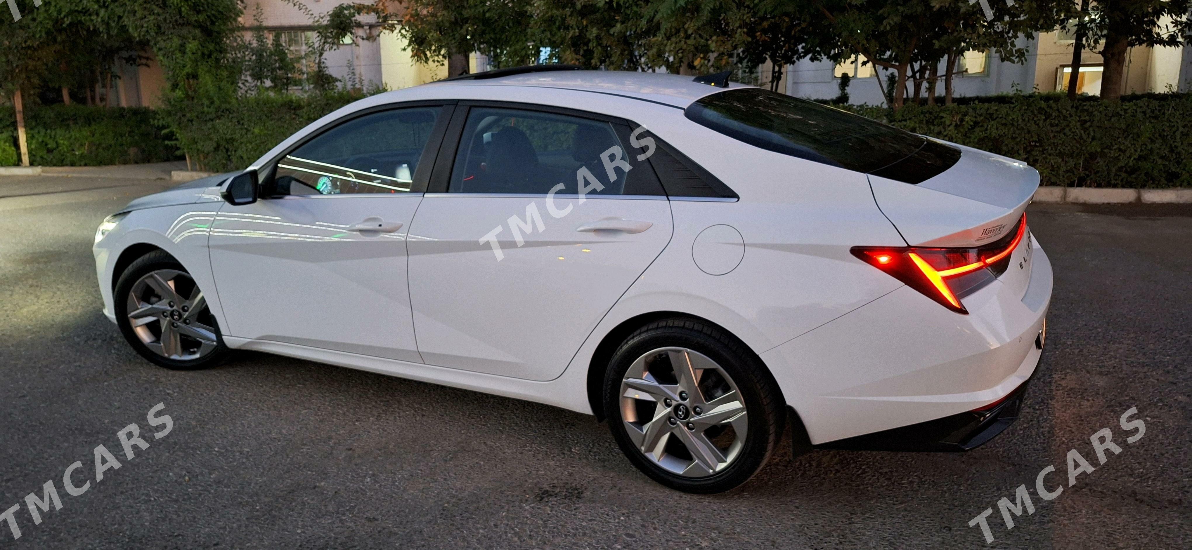 Hyundai Elantra 2022 - 300 000 TMT - 11 mkr - img 3