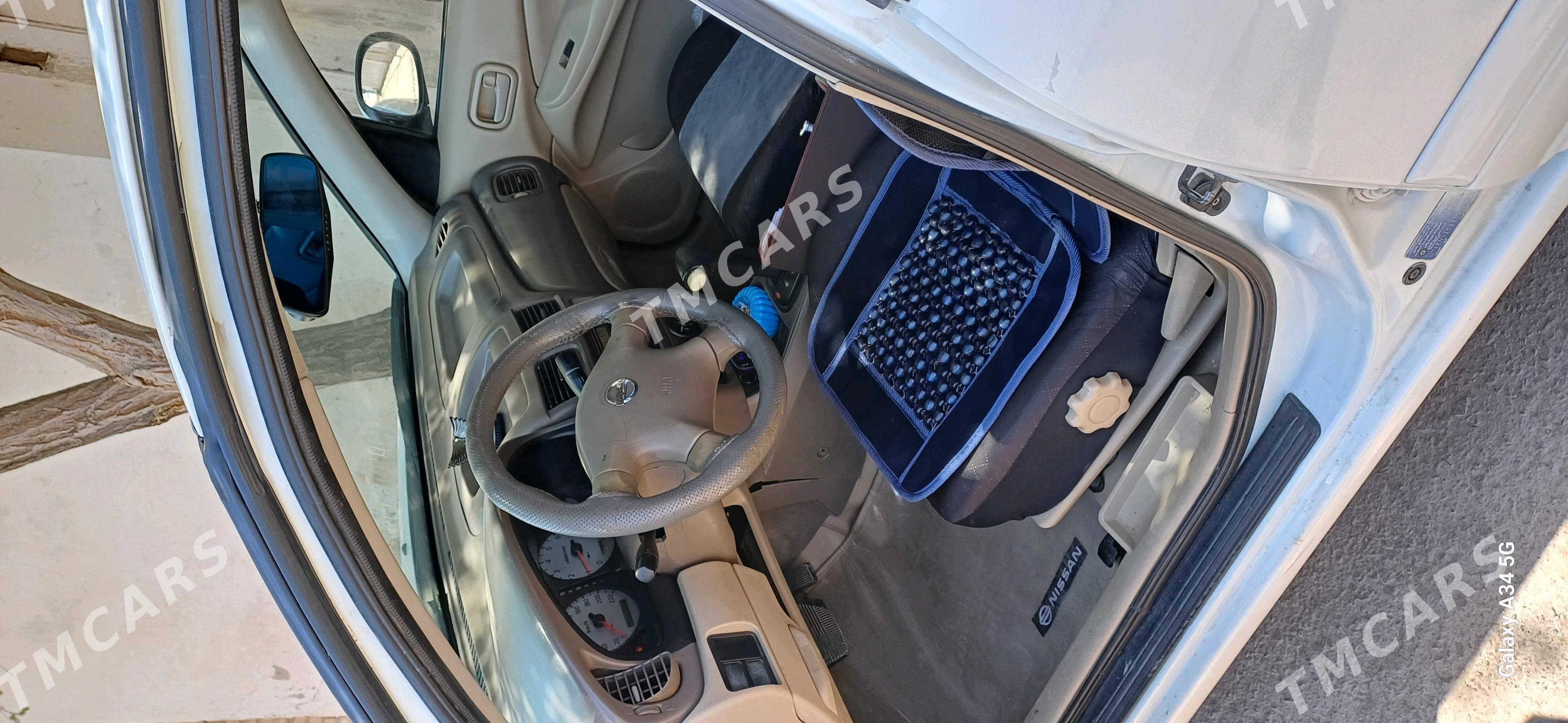 Nissan Sunny 2010 - 90 000 TMT - Дашогуз - img 10