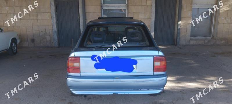 Opel Vectra 1990 - 22 000 TMT - Дянев - img 7