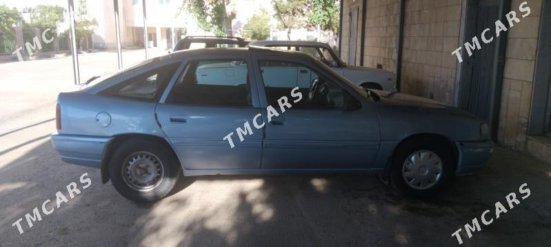 Opel Vectra 1990 - 22 000 TMT - Дянев - img 6