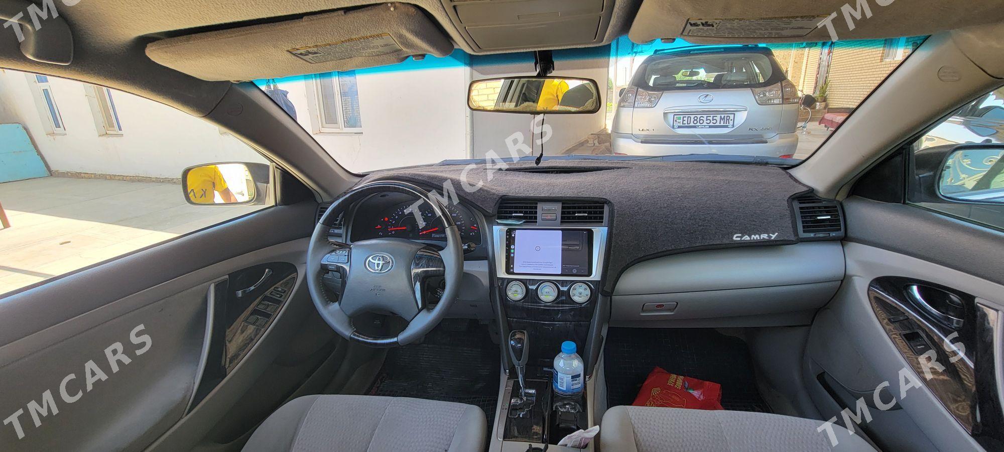 Toyota Camry 2010 - 180 000 TMT - Wekilbazar - img 3