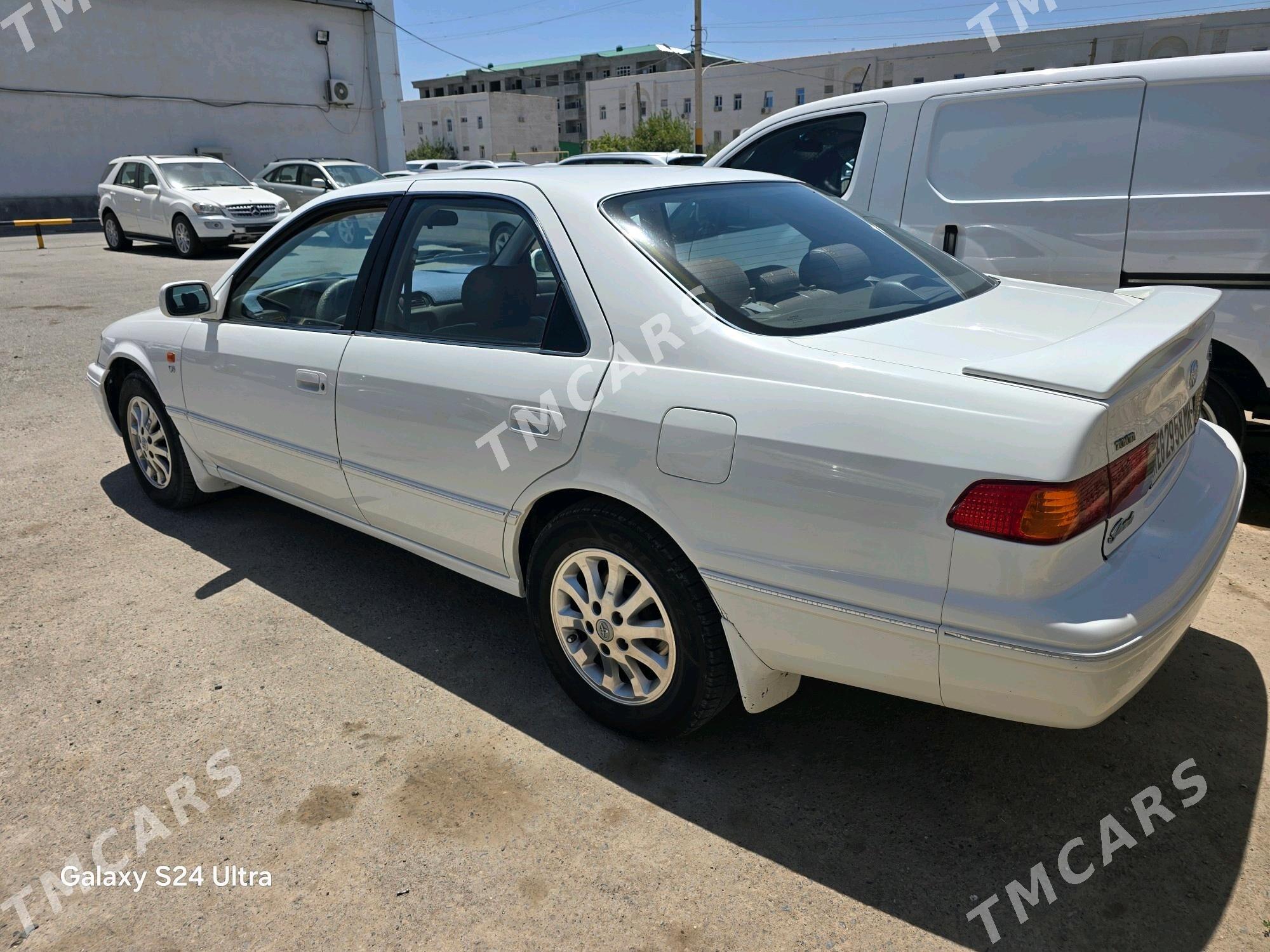 Toyota Camry 2001 - 130 000 TMT - Мары - img 3