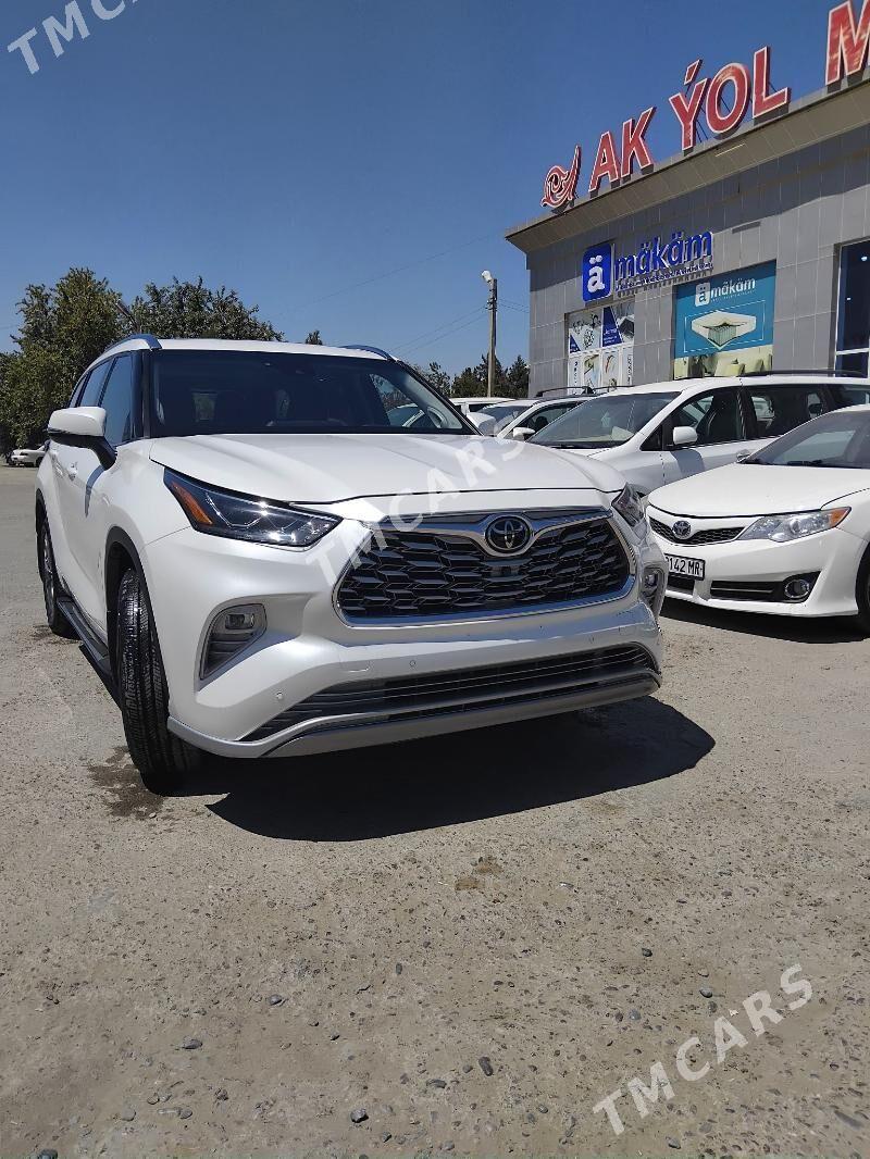 Toyota Highlander 2022 - 640 000 TMT - Мары - img 3