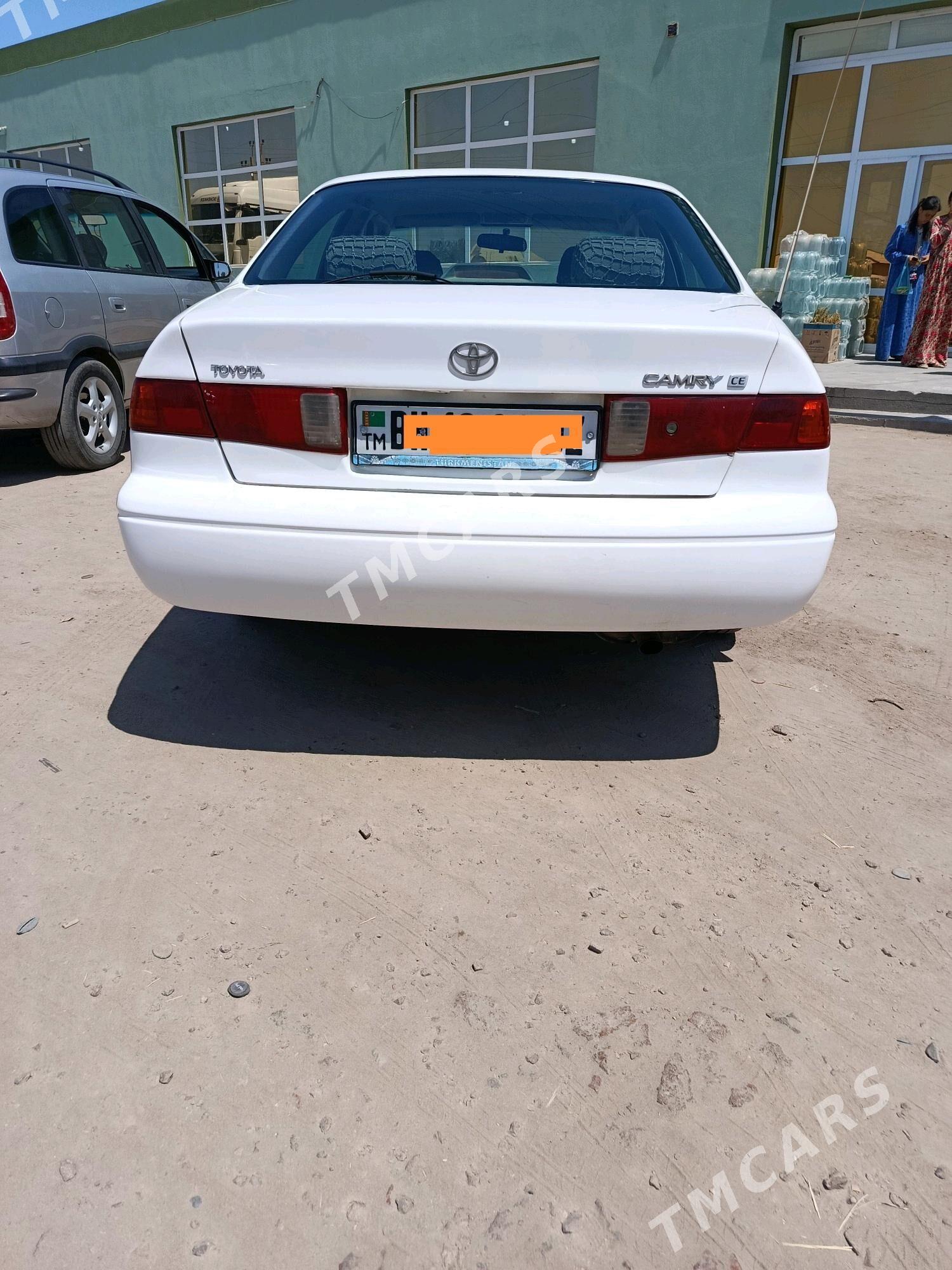 Toyota Camry 2001 - 124 000 TMT - Губадаг - img 3