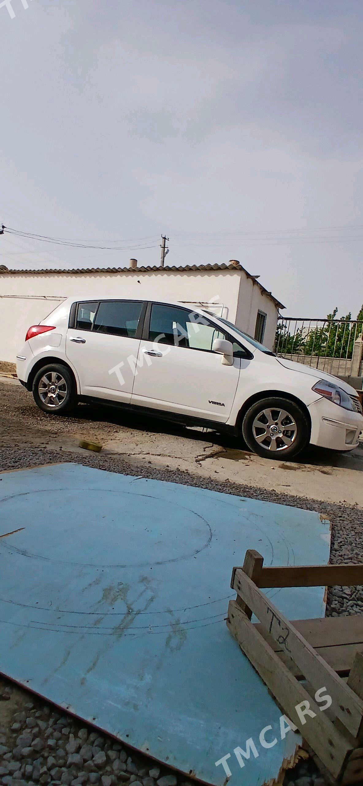 Nissan Versa 2009 - 122 000 TMT - Ашхабад - img 7