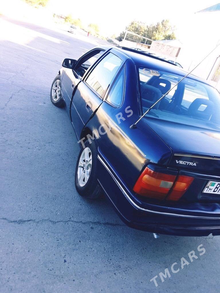 Opel Vectra 1992 - 25 000 TMT - Sakar - img 3