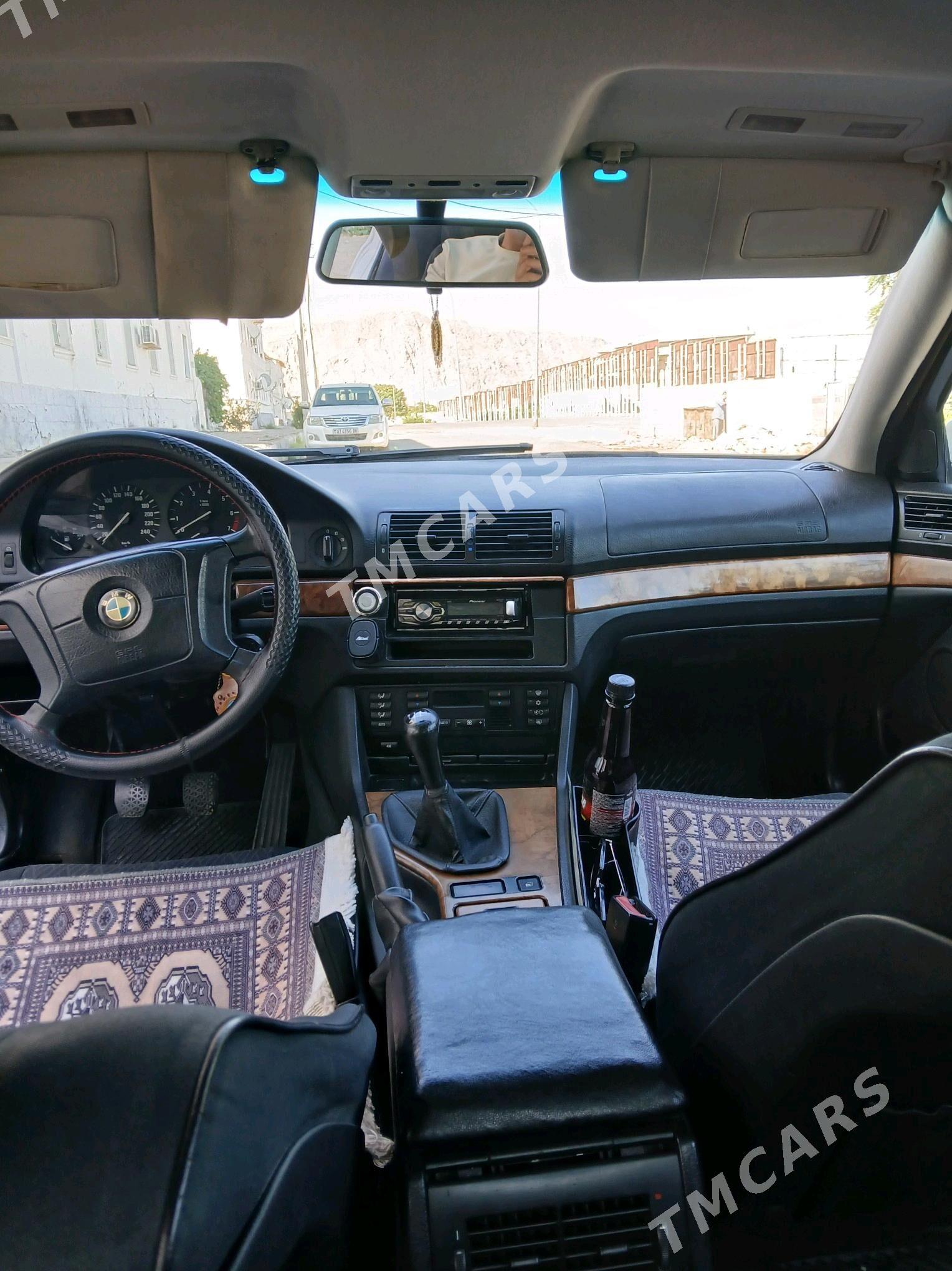 BMW E39 1999 - 88 000 TMT - Туркменбаши - img 2