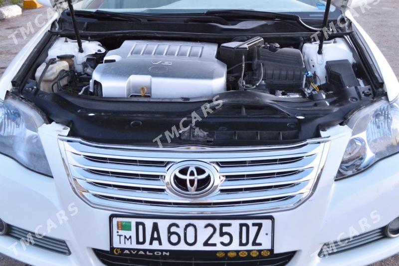 Toyota Avalon 2005 - 170 000 TMT - Köneürgenç - img 8