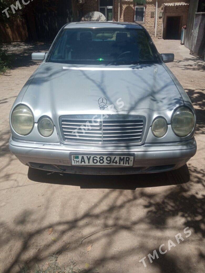 Mercedes-Benz E320 1996 - 65 000 TMT - Мары - img 2