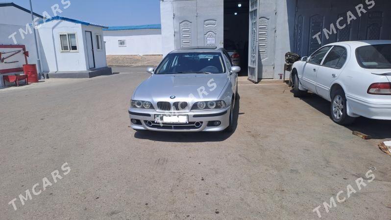 BMW E39 2002 - 165 000 TMT - Туркменбаши - img 5