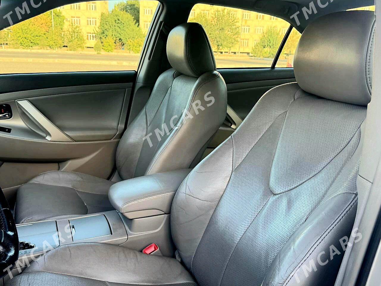 Toyota Camry 2010 - 260 000 TMT - Мары - img 10