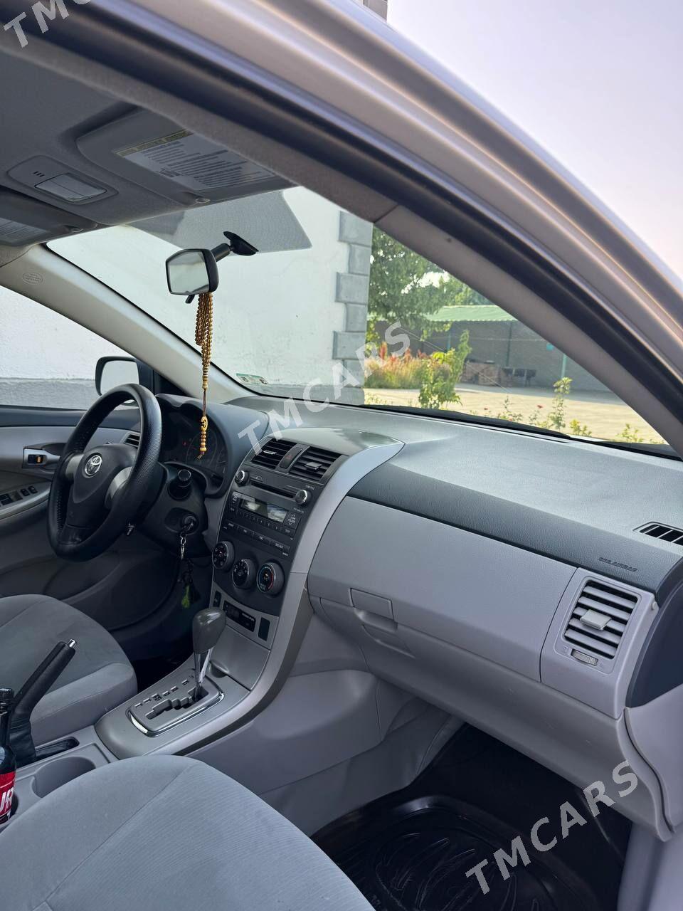 Toyota Corolla 2011 - 170 000 TMT - Ашхабад - img 2