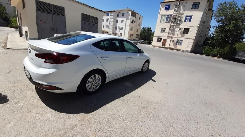 Hyundai Elantra 2020 - 235 000 TMT - Aşgabat - img 10