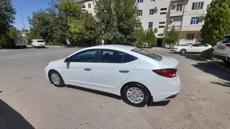 Hyundai Elantra 2020 - 235 000 TMT - Aşgabat - img 8