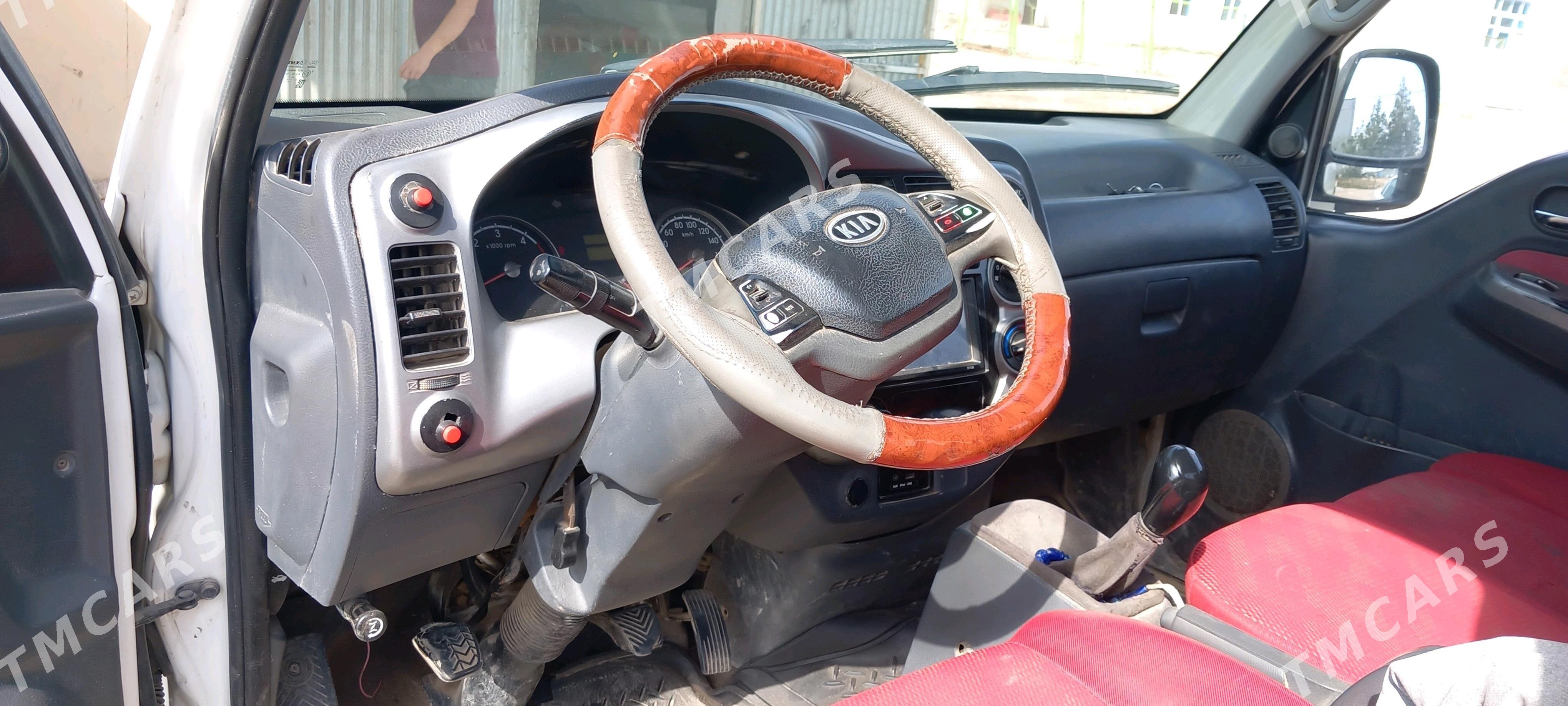 Kia Bongo 2012 - 180 000 TMT - Şabat etr. - img 5
