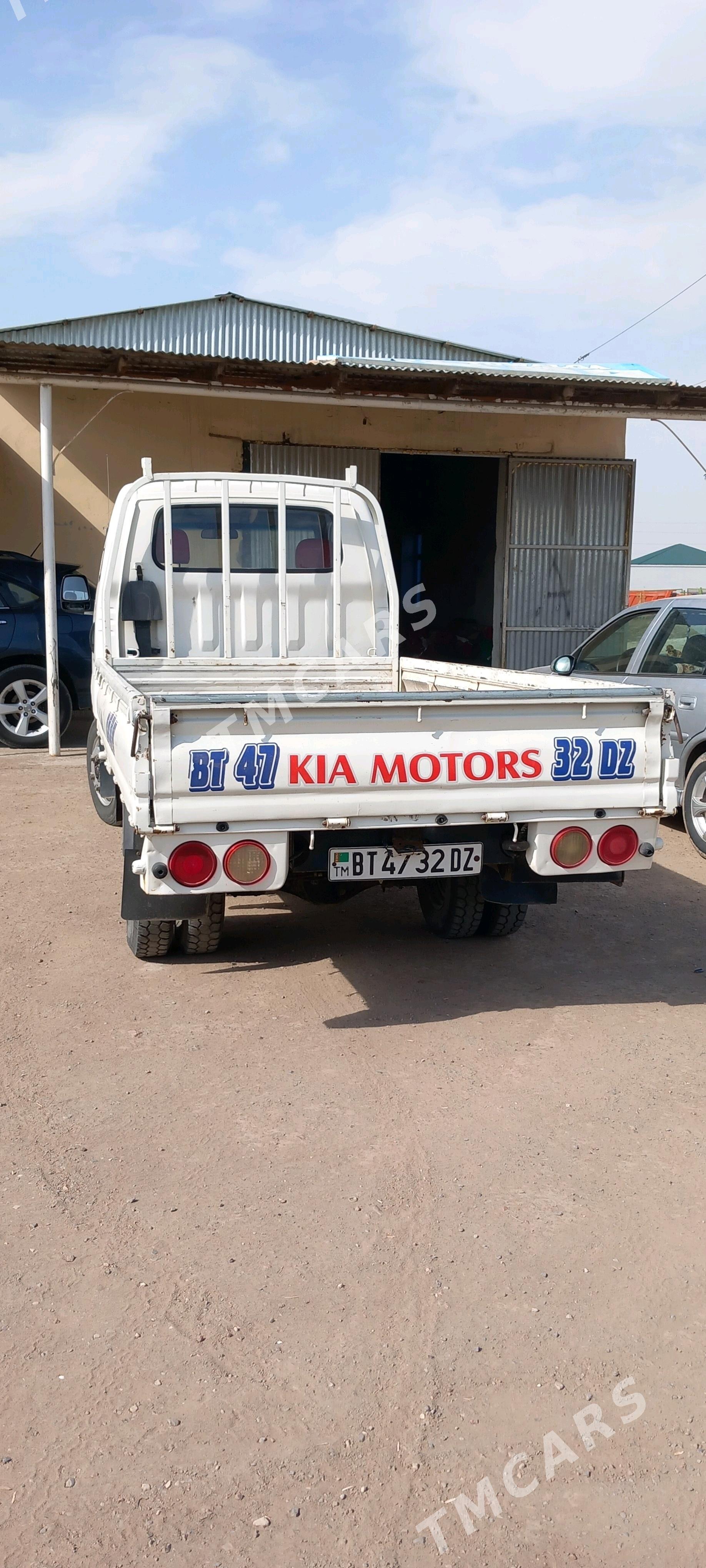 Kia Bongo 2012 - 180 000 TMT - Şabat etr. - img 2