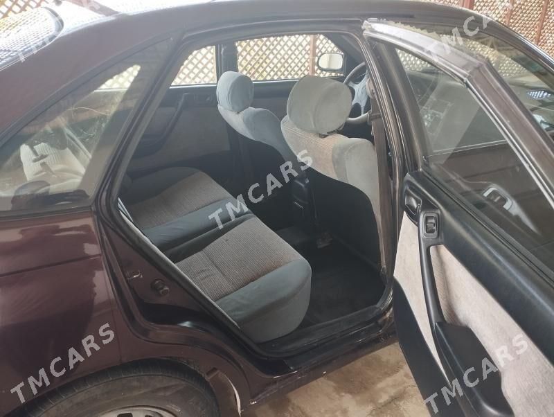 Toyota Carina 1993 - 62 000 TMT - Кёнеургенч - img 3