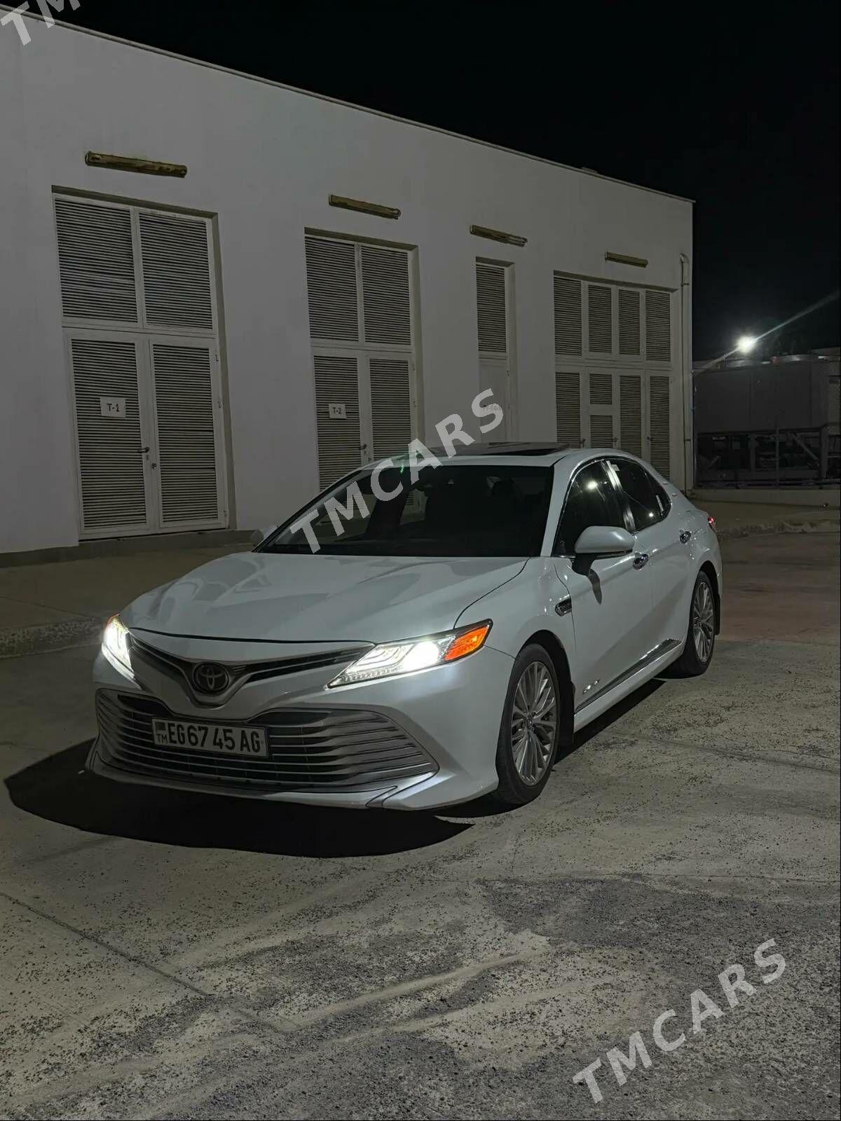 Toyota Camry 2018 - 350 000 TMT - Aşgabat - img 2