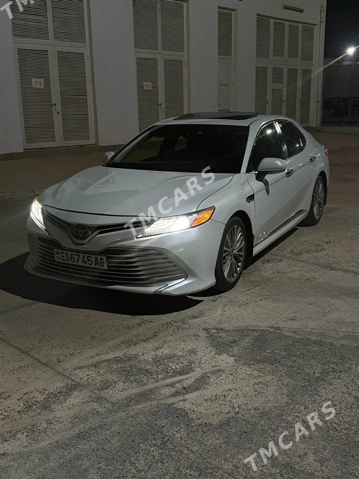 Toyota Camry 2018 - 350 000 TMT - Aşgabat - img 9
