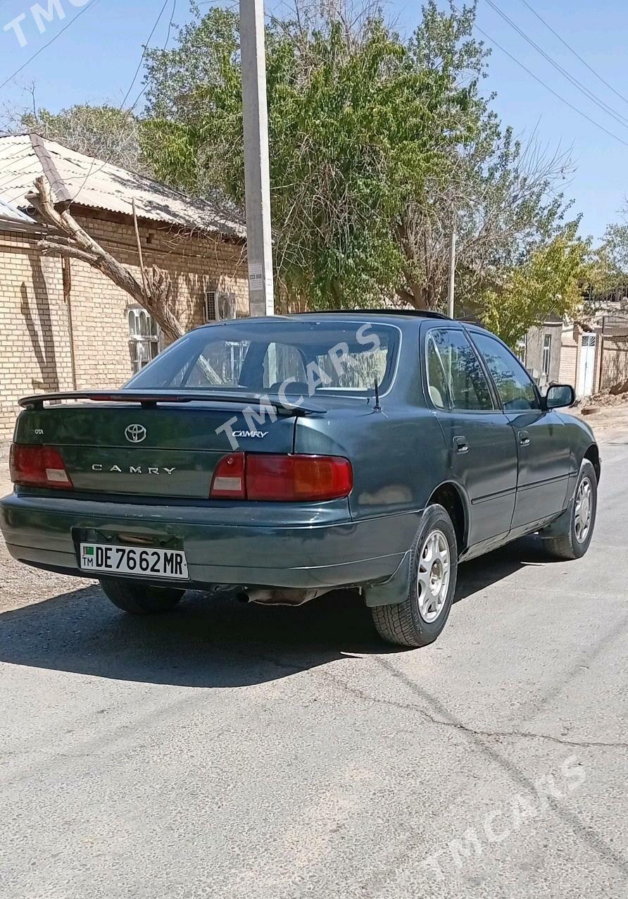 Toyota Camry 1996 - 70 000 TMT - Мары - img 4