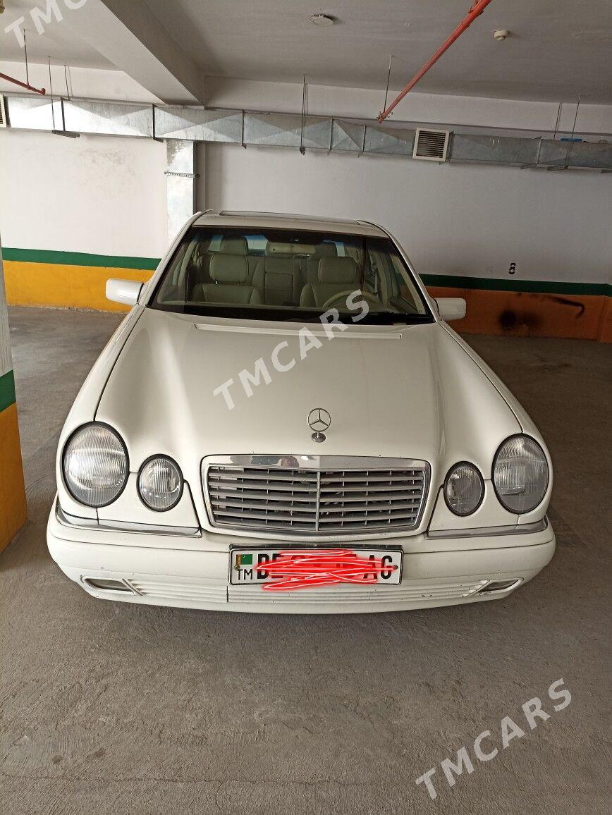 Mercedes-Benz E320 1999 - 100 000 TMT - Garadamak - img 3