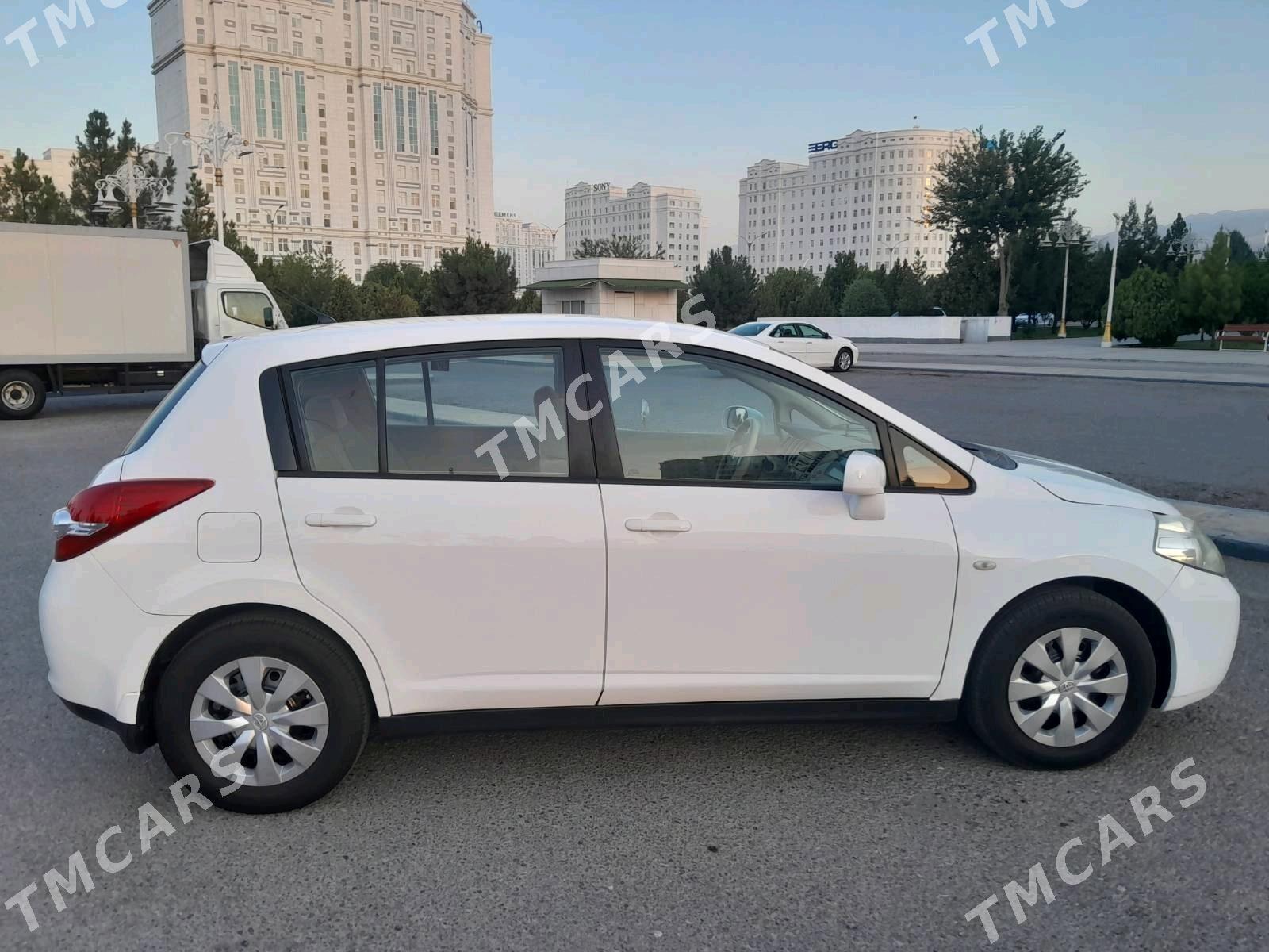 Nissan Tiida 2010 - 127 000 TMT - Кака - img 3