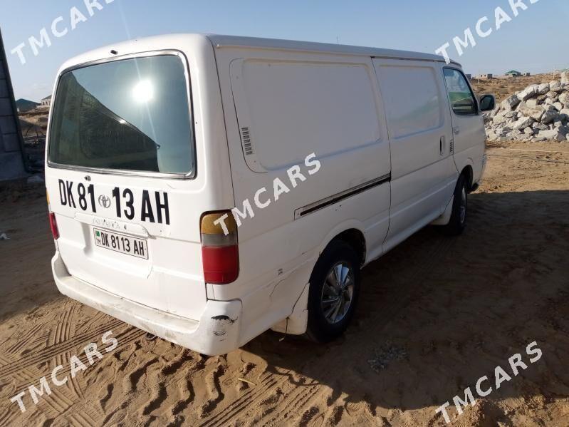Toyota Hiace 2002 - 135 000 TMT - Мары - img 6