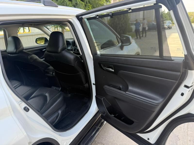 Toyota Highlander 2021 - 545 000 TMT - Ашхабад - img 4