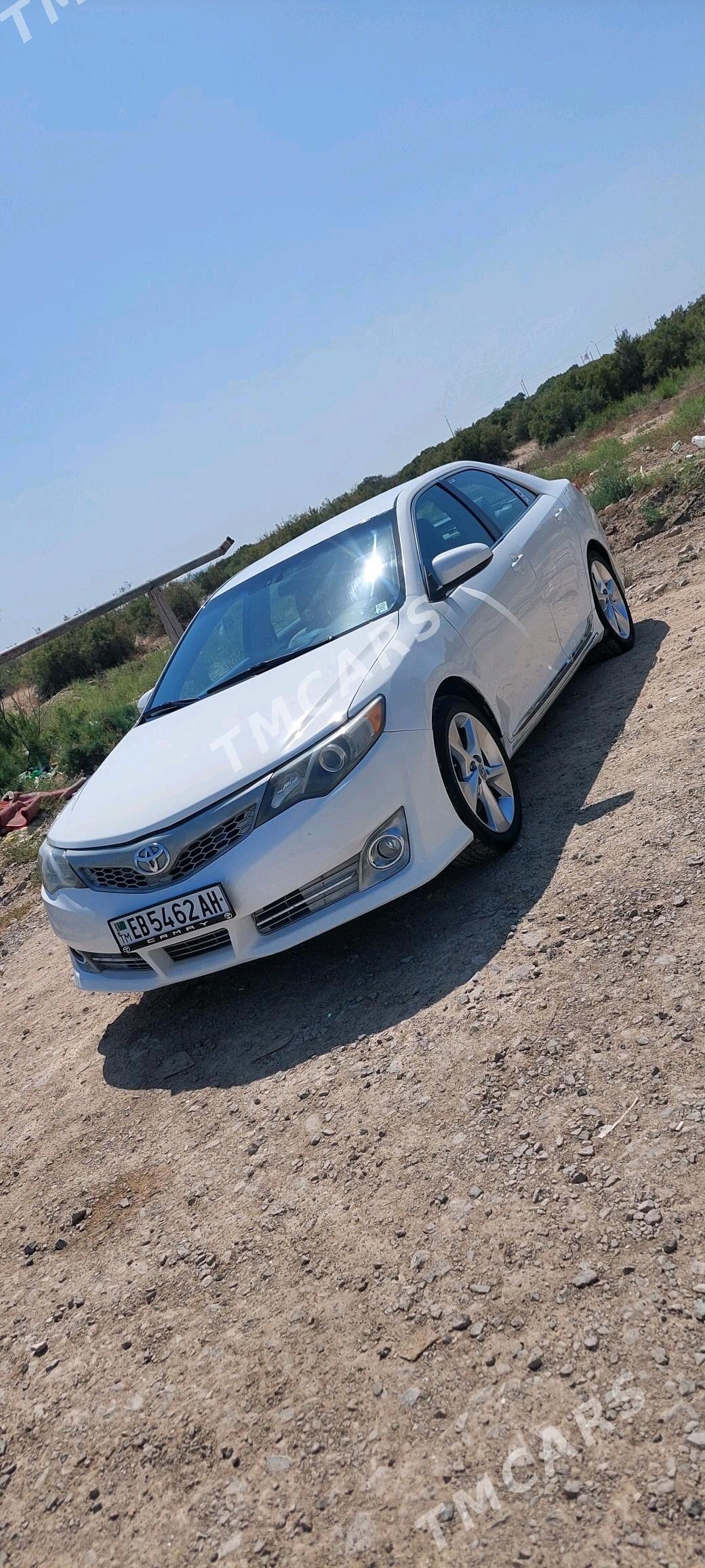 Toyota Camry 2012 - 210 000 TMT - Бабадайхан - img 2
