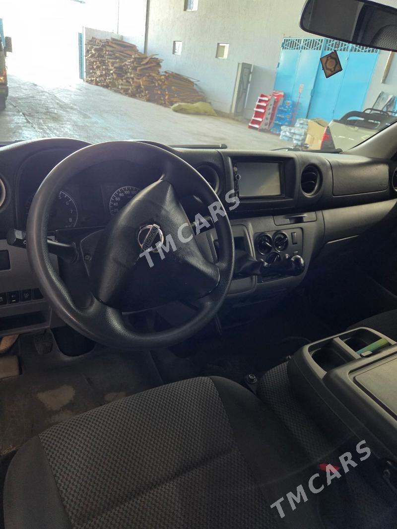 Nissan Urvan 2021 - 319 000 TMT - Mary - img 2