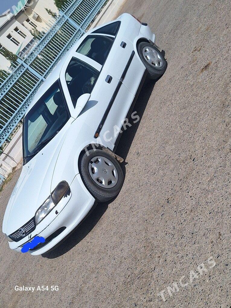 Opel Vectra 1998 - 36 000 TMT - Мургап - img 2