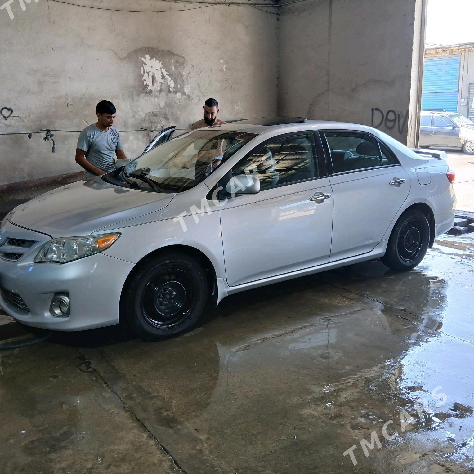 Toyota Corolla 2011 - 170 000 TMT - Дашогуз - img 4